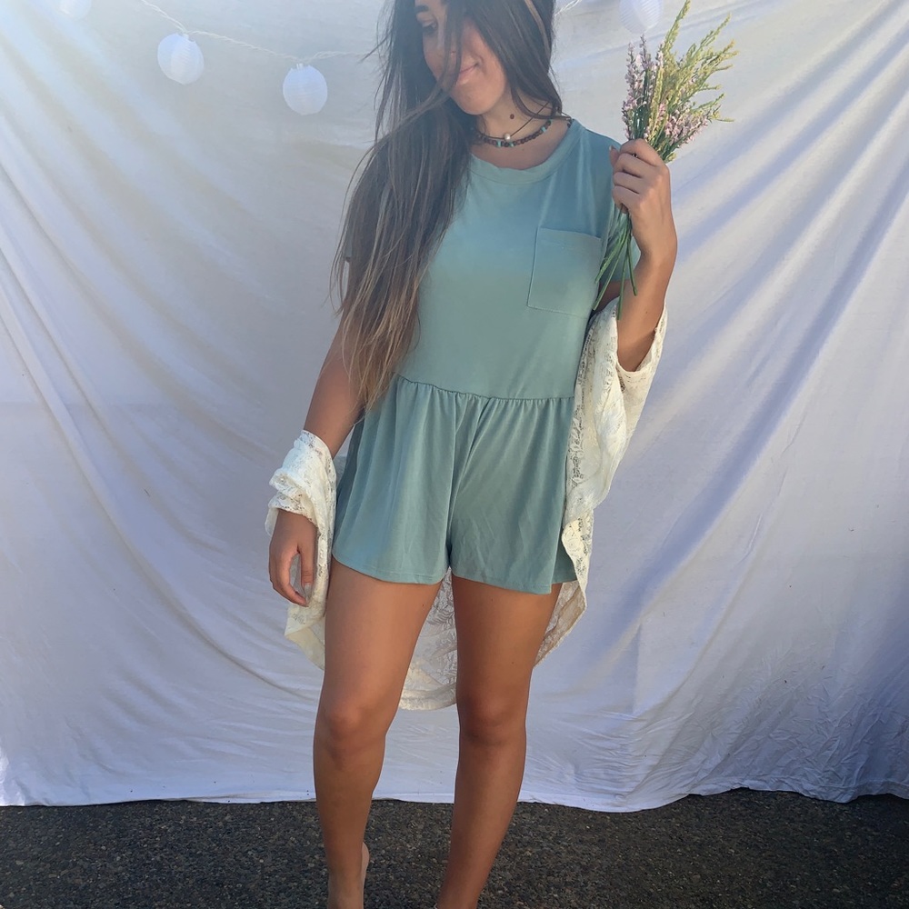 NWOT!! baby doll romper!!